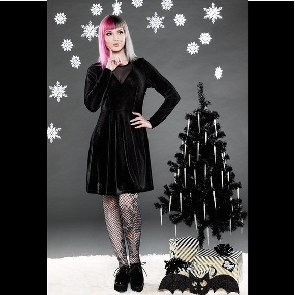 New Sourpuss Black Velvet Long Sleeve Dress With Mesh V Neck - Picture 1 of 7